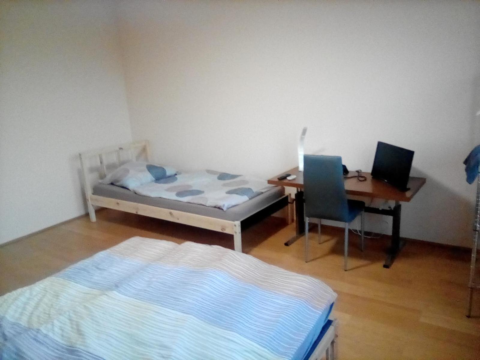 Appartement Perchtoldsdorf Schnell-Bahn / Bahnhof Liesing Extérieur photo